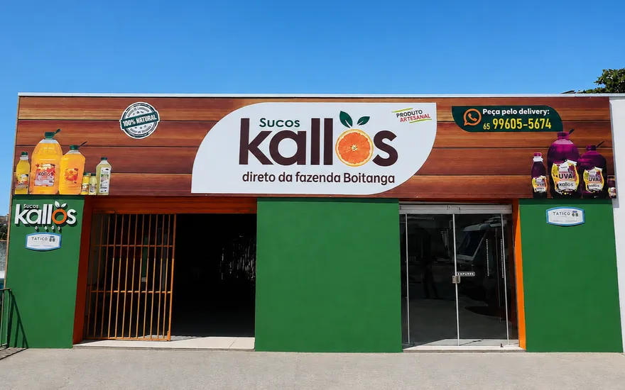 Fachada da loja Sucos Kallos em Cuiabá, com o letreiro da marca e o telefone de delivery